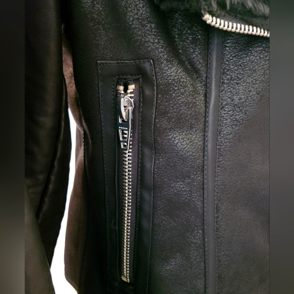 🖤BlankNYC Vegan Leather Faux Fur Biker Jacket NWT - Picture 5 of 13